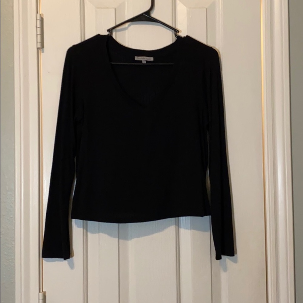 Long sleeve cropped tee